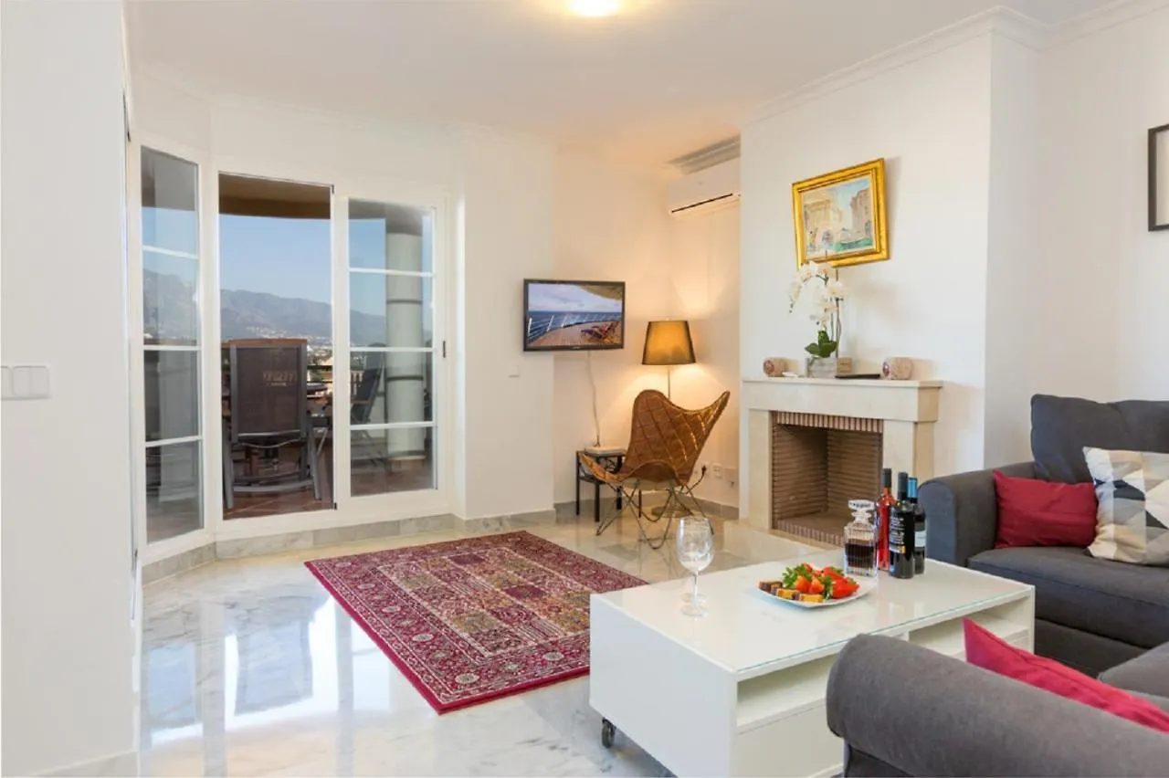 Puerto Banus Senorio De Aloha 3 Bed Apartment With Seaviews Marbella